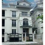 Giá bán siêu tốt - bán căn góc biệt thự tây hồ 209,6m2 xây 4 tầng + 1 hầm - sổ đỏ giao dịch ngay