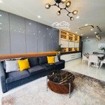 Cho thuê căn 3 phòng ngủ ban công rộng view sông đẹp tại waterina suites giá rẻ