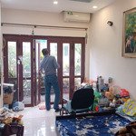 Bán nhà mặt phố hàng buồm, 31 tỷ, 24 m2, hàng hot, kinh doanh đỉnh, ô tô đỗ cửa