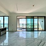 Bán define 3 phòng ngủdiện tích 230m2 lầu cao view sông có sân vườn riêng. chủ đầu tư capitaland