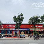 Cho thuê nhà mặt phố cầu diễn vị trí đắc địa kinh doanh sầm uất dt:500m2 mặt tiền 12m.