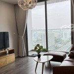 Gia đình em cần bán ch-71m2-2pn- 2 vệ sinhfull nội thất ,hướng đông nam,home city trung kính, giá bán 5,6 tỷ