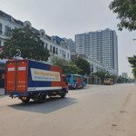 Cho thuê shophouse mặt phố thuận an, trâu quỳ, gia lâm view hồ kinh doanh đỗ xe thuận tiện 400m2