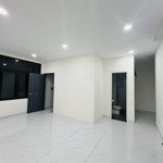 Cho thuê sàn tầng 2,3,4 nhà phố mahattan, vinhomes grand park