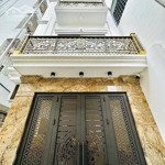 Chú hải nhờ tôi bán hộ căn nhà 49m2 xây mới tại quận hoàng mai, chỉ nhỉnh 6tỷ giá siêu đầu tư