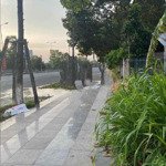 \kẹt tiền bán gấp đất mặt tiền kinh doanh đường hùng vương phú mỹ tdm đất thổ cư ngang 7 m 6,5 tỷ