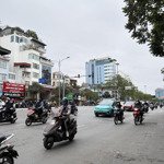 đại cồ việt - hai bà trưng. toà văn phòng mới cực đẹp, nội thất sịn, thiết kế hiện đại.vỉa hè rộng