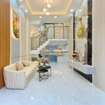 Cực hiếm phố cát linh, nhà mới lô góc, cách ô tô 30m, gần phố, ngõ thông thoáng,diện tích36m2 * 5 tầng