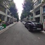 Cho thuê nhà đại mỗ - dự án louis city. dt 100m2, 5 tầng, 7 phòng, thang máy, có đh. giá 30 triệu