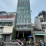 Siêu phẩm cho thuê tòa nhà mt đường trường sơn, phường 2, dt: 7x20m. hầm lửng 5 lầu. giá 110tr.