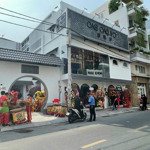 Bán nhà mt nam quốc cang phường phạm ngũ lão q1,dt:15x30 cn 450m2 giá bán chỉ 180 tỷ