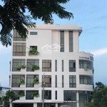 Dòng tiền 70 triệu/th - toà căn hộ biển mỹ khê. gần 200m2 6 tầng 10 phòng 1 penthouse. 17,3ty