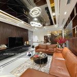 Biệt thự ven sông khu vip- dt 250m2- 4 tầng- gần giga mall phạm văn đồng, thủ đức