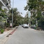 Liền kề green park, 319 vĩnh hưng - dt 120m2, mt 7.5m, ô chờ thang máy, full nội thất đồng bộ