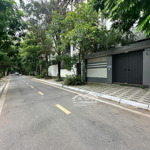 Bán nhà phố đào tấn , 40m2 7 tầng , thang máy , ngõ oto , nhà mới , giá 14 tỷ