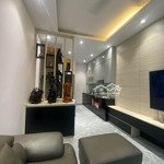 Ngõ hoàng an, đống đa. dt 36m2 x 4 tầng, mt 4,4m, giá nhỉnh 7 tỷ. gần phố, tiện ích ngập tràn.
