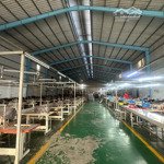 Cho thuê nhà xưởng 2000m2 có văn phòng , đường xe cont tại thuận an , bd.