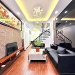 6. 95 tỷ-40m2-4 tầng-4 ngủ-mặt tiền 3.5m-full nội thất-20m ra phố