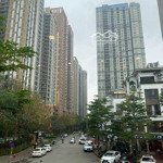 Bán liền kề hoàng thành, mỗ lao mặt hồ trung văn siêu đẹp dt 140m2 6 tầng kinh doanh giá 50 tỷ