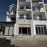 Nhà 1t2l hoàn công gần chợ hoá an. dt: 5x18,5=93m2.giá: 4tỷ7 đường 8m