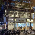 Cho thuê nhà mặt phố đinh liệt cực vip, dt: 50m2,tầng 1 mt: 3m, tầng 2 mt: 15m. mọi mô hình