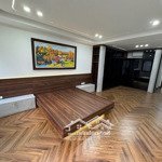 Siêu hiếm - nhà hồng tiến + phố trạm 7 tầng,thang máy, gara 2 ôtô, kinh doanh....0942133996.