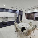 Bán nhà bồ đề, thang máy, full nội thất cao cấp, giá chỉ 10,5 tỷ.