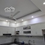 Nhà riêng thuỵ phương, bắc từ liêm 90m2 4 pn, nhà đẹp, đủ đồ, có gara ô tô, 10 triệu/th. liên hệ: 0984536699