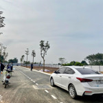 đơn giá hơn 2tỷ có ngay 92m tại phú cát nằm trong lõi công nghệ cao. cách đường quốc lộ 21 chỉ 500m