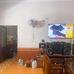 Bán nhà riêng kinh doanh lê hồng phong, 5,9 tỷ, 100m2, 2pn, 2wc, giá tốt, uy tín, dĩ an