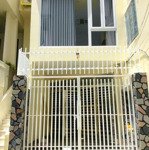 Nhà mặt tiền đường paster nha trang