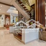 Nhà mặt tiền đường gần võ văn kiệt q5, ngay công viên. diện tích 4m x 17,5m, 5 tầng giá 21 tỷ tl