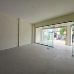 đúng căn duy nhất giá cực tốt số 221 nguyễn thị định quận 2, 2l ngang 6m. giá 28 triệu ~ 0903034123