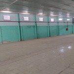 Cho thuê xưởng may hóc môn, dt xưởng 1600m2, giá 90tr/tháng