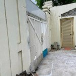 Cho thuê nhà mặt tiền đinh bộ lĩnh, p. 26, 5x30m, 20tr