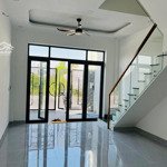 Bán nhà đẹp mới 100% . đường trước nhà 13m . cách vinhomes vđ3 3km - tp thủ đức