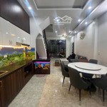 Bán nhà riêng 4pn, 4wc, 45m2, giá 11 tỷ tại phố phương mai, đống đa, hà nội