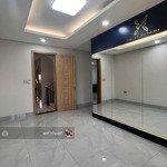 Cho thuê nhà phố liền kề mystery hưng thịnh quận 2, 140m2 - 4 tầng 1 hầm. 50tr/1 th