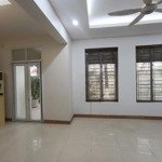 Cho thuê bt 6 phòng ngủ 210m2 tại mailand hanoi city, 23 triệu/tháng, nhà mới, đã sửa chữa thoáng