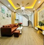 Nhà đẹp gần đường ô tô hồng mai, hai bà trưng 25m, 6 tầng, mt 3.6m, giá 4.65 tỷ.