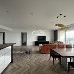 Siêu hot, không thể bỏ lỡ 4 phòng ngủrộng 204m2 - view sông sg đẹp rực rỡ - cho thuê gấp 58 triệu