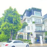 Chính chủ cho thuê căn liền kề 150m vinhomes green bay, giá ưu đãi cho hộ gia đình