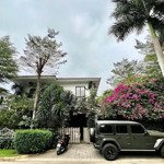 Cho thuê biệt thự đẹp nhất khu compound valora fujji, giá 35tr/tháng đã bao gồm tất cả các chi phí.