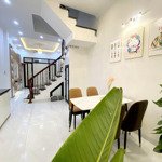 Khâm thiên 35/45m2, 3 thoáng, 3 ngủ, lh giang 0979388189