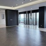 Cho thuê cc 4 phòng ngủ 5 vệ sinhtại everrich i, 70 triệu, 416m2, q11, hcm chỉ với giá siêu hời