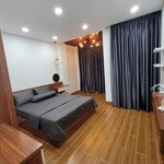Cần bán tòa nhà mặt tiền lê quang định trung tâm quận bình thạnh hầm 7 tấm có thu nhập cao