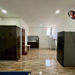 Cho thuê căn hộ balcon 30m2 full nt siêu mới 3ng3xe ngay vòng xoay dân chủ, cc hado, toà viettel