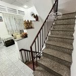 Chính chủ cần bán nhà mặt tiền trần cao vân, phú nhuận - dt 50m2 (4x13), xây 3 tầng, 4pn, 3wc