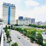 Hoàng như tiếp gần viện tâm anh -dt 42m 5tầng lô góc -ngõ ô tô 7 chỗ thông - chỉ hơn 8tỷ.