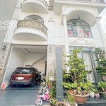 Nhà hxh ngay phạm văn đồng- hiệp b chánh- dt 9.3x10.5m - 3 lầu- gần gigamall